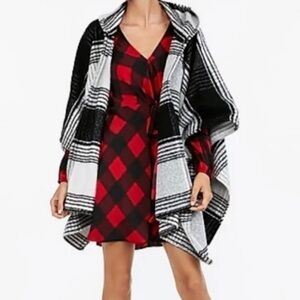 Express Hooded Open Front Poncho Womens One Size Plaid Cape Textured Drapey Warm
